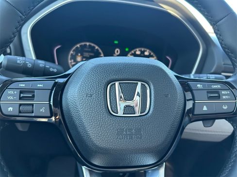 New 2025 Honda Pilot Touring image 22