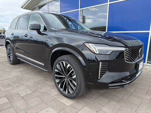 New 2026 Volvo XC90 T8 Ultra w/ Protection Package Premier AWD/4WD image 2