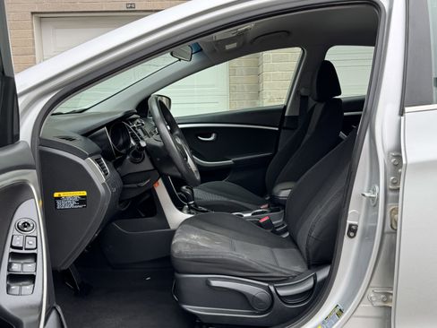 Used 2016 Hyundai Elantra GT image 9