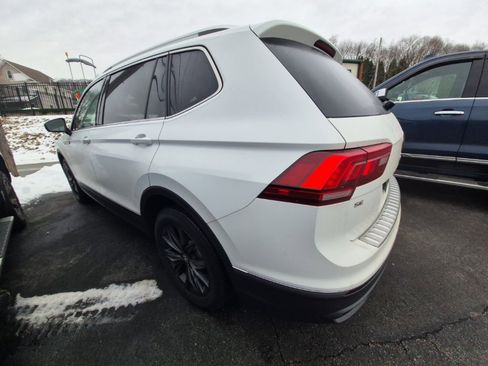 Used 2024 Volkswagen Tiguan SE image 5