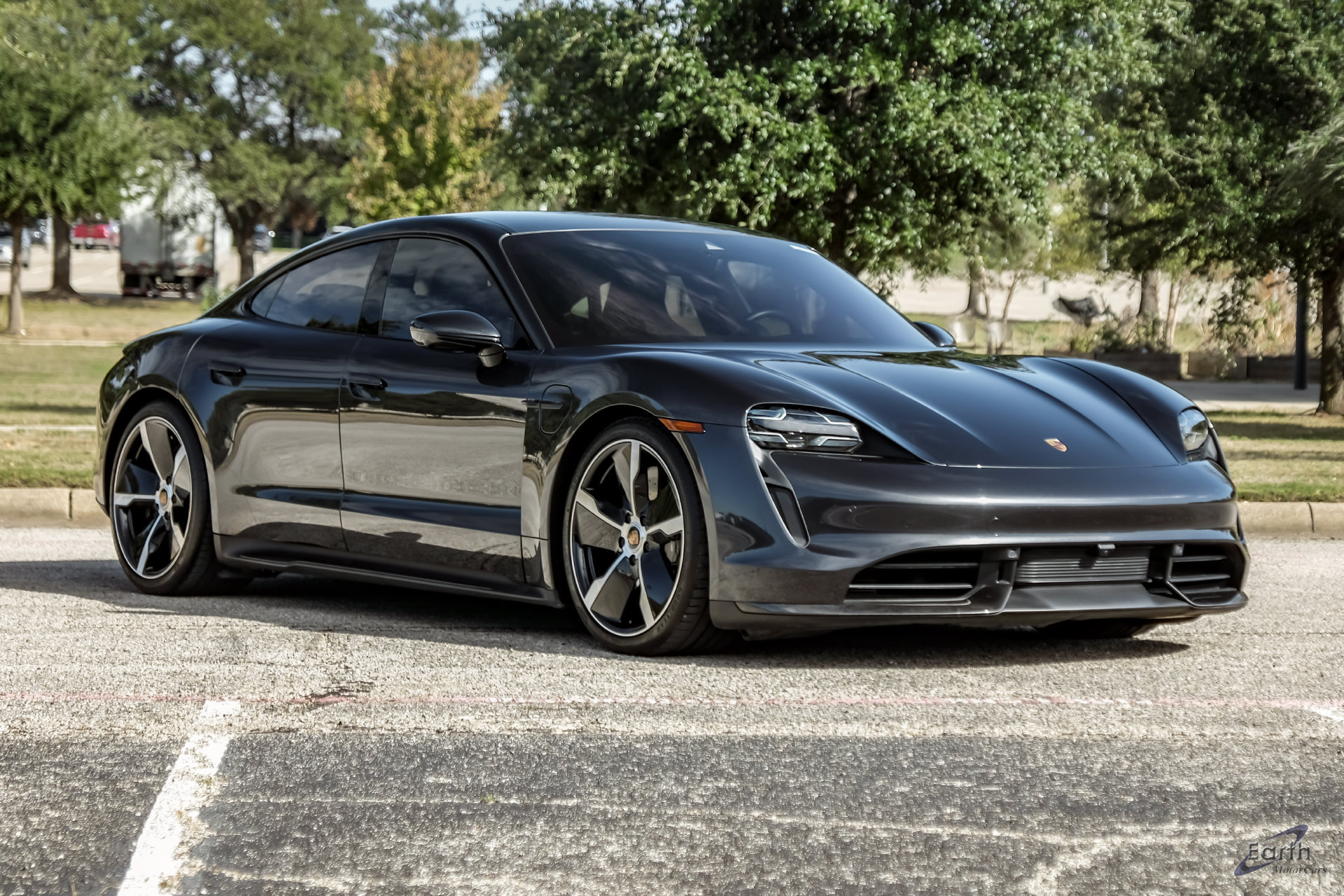 Used 2021 Porsche Taycan Turbo S AWD/4WD image 21