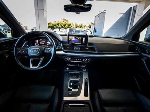 Used 2020 Audi Q5 2.0T Titanium Premium Plus w/ Premium Plus Package image 29