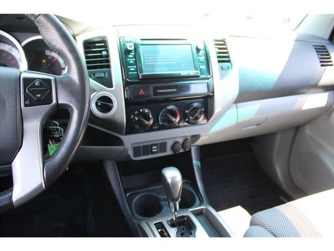 Used 2015 Toyota Tacoma 4x4 Double Cab w/ TRD Sport Package image 22