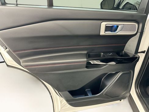 Used 2023 Ford Explorer ST-Line w/ Class IV Trailer Tow Package image 28