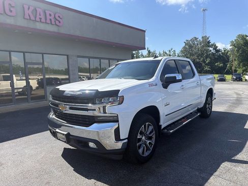 Used 2022 Chevrolet Silverado 1500 LT AWD/4WD image 2