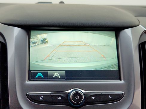 Used 2018 Chevrolet Cruze LT w/ Convenience Package image 17