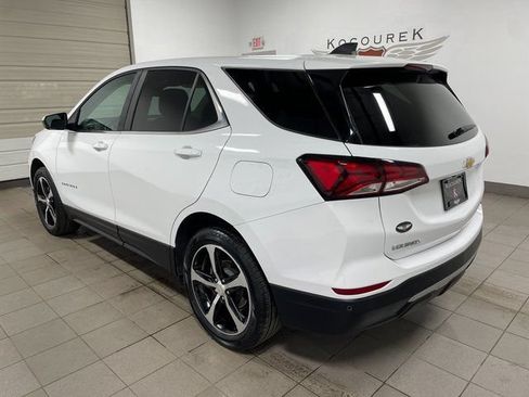 Used 2024 Chevrolet Equinox LT AWD/4WD image 4