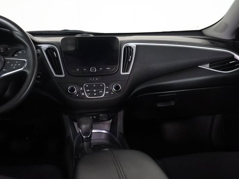 Used 2024 Chevrolet Malibu LT image 38