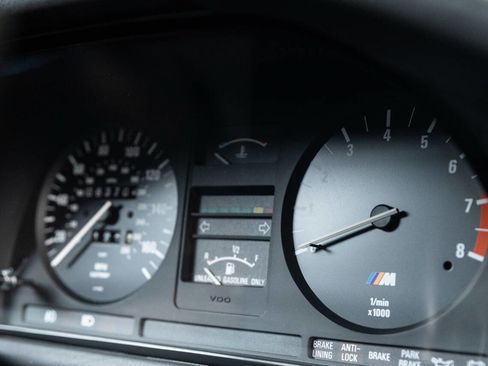 Used 1988 BMW M5 image 41