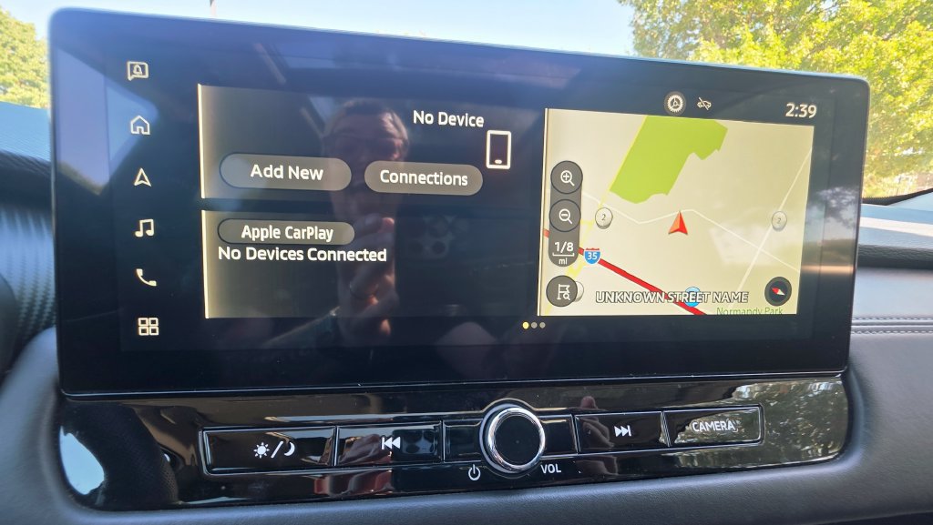 Used 2025 Mitsubishi Outlander AWD image 44