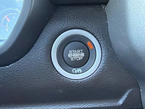 Used 2023 RAM 1500 Laramie AWD/4WD image 43