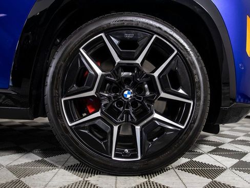 Used 2023 BMW XM image 40