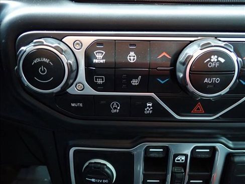 Used 2021 Jeep Wrangler Unlimited Sport AWD/4WD image 19