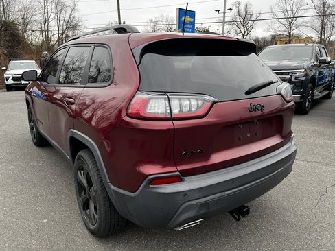 Used 2019 Jeep Cherokee Latitude Plus image 7