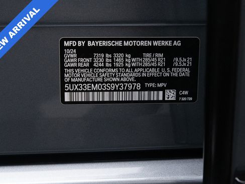 Used 2025 BMW X7 M60i w/ Executive Package image 26