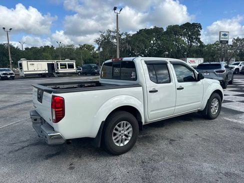 Used 2016 Nissan Frontier SV w/ SV Value Truck Package RWD image 5