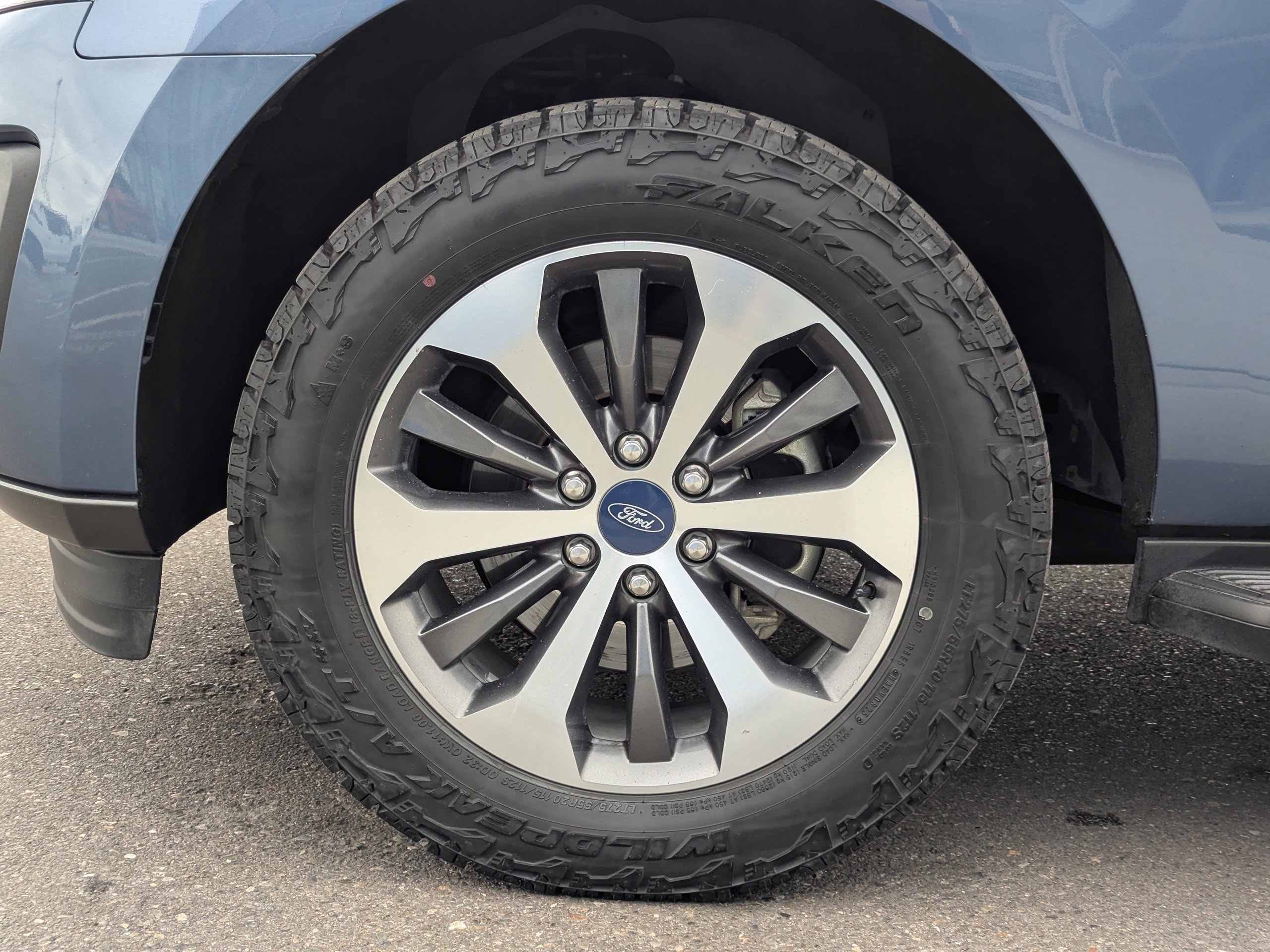 Used 2018 Ford Expedition Max XLT w/ Equipment Group 201A AWD/4WD image 47