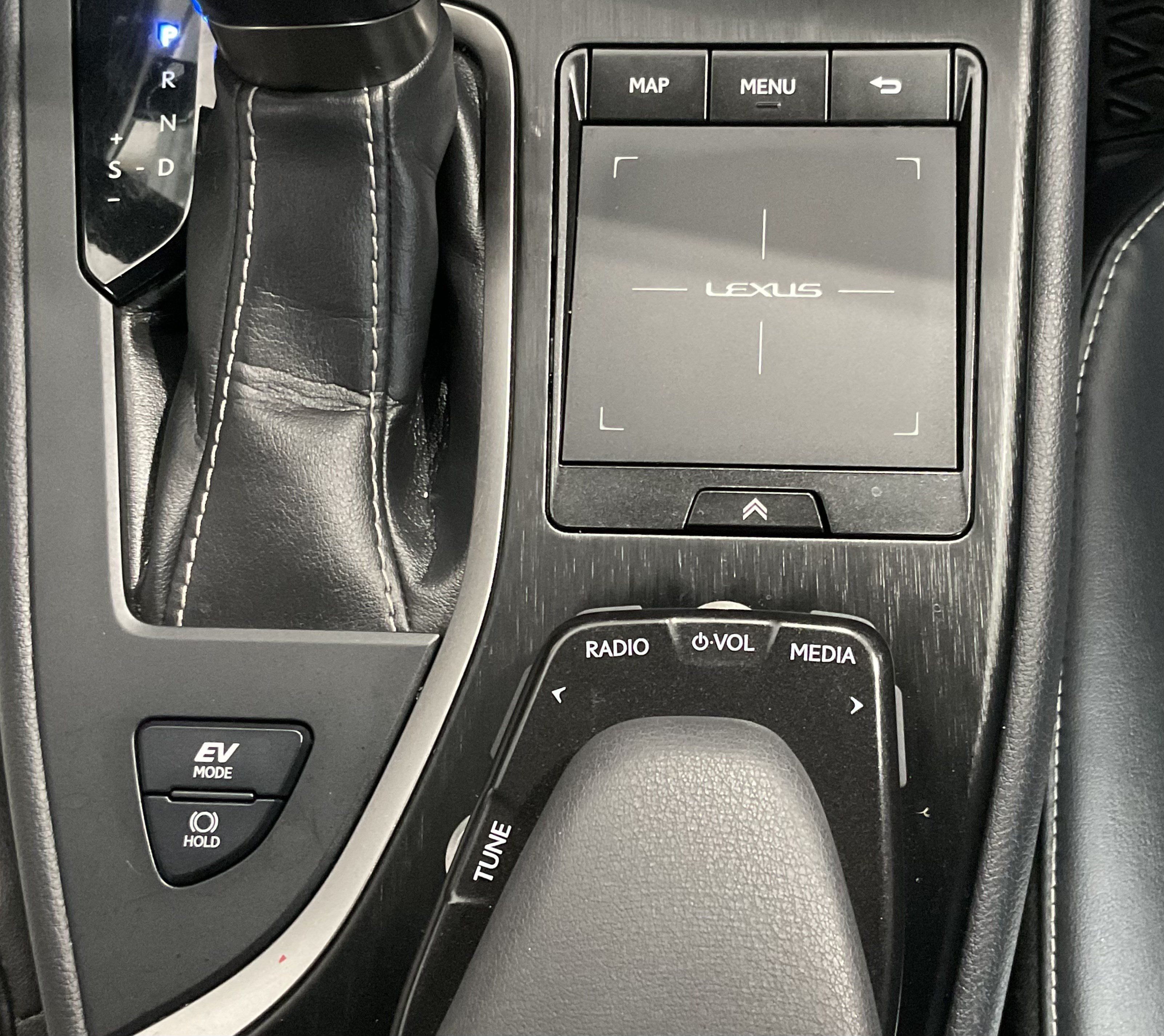 Used 2021 Lexus UX 250h w/ Premium Package AWD/4WD image 20