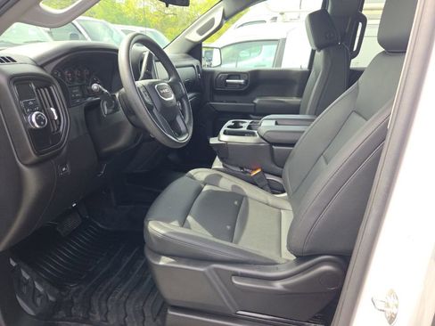 Used 2025 GMC Sierra 1500 Pro w/ Pro Value Package image 3