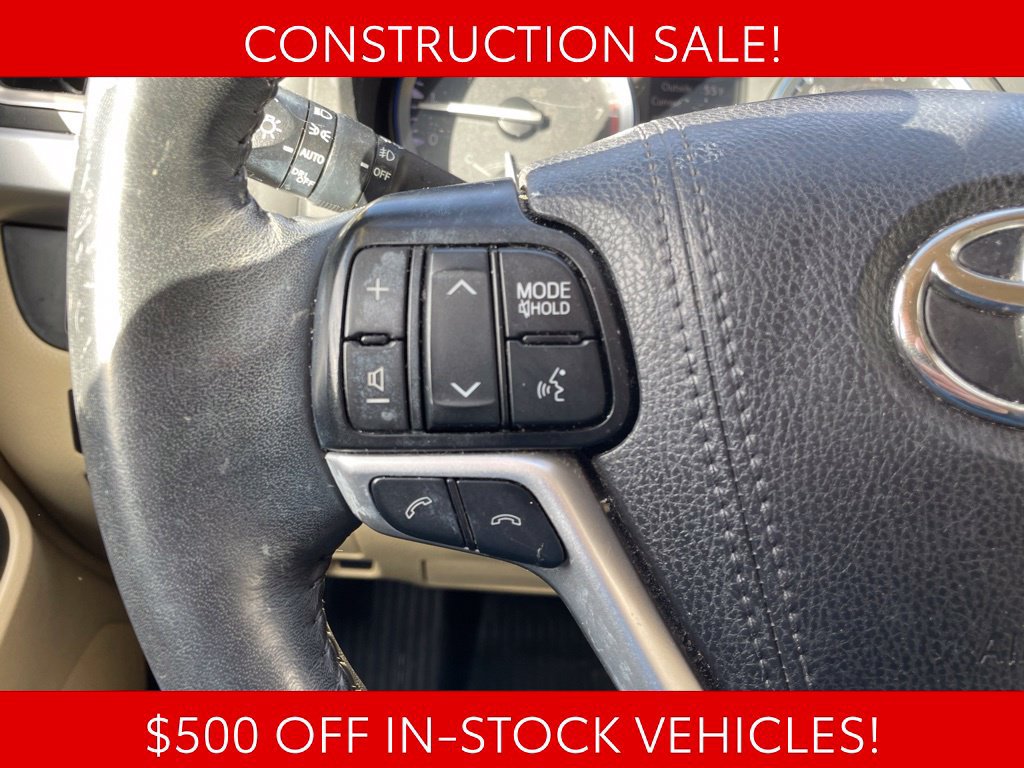 Used 2019 Toyota Highlander Limited Platinum AWD/4WD image 31
