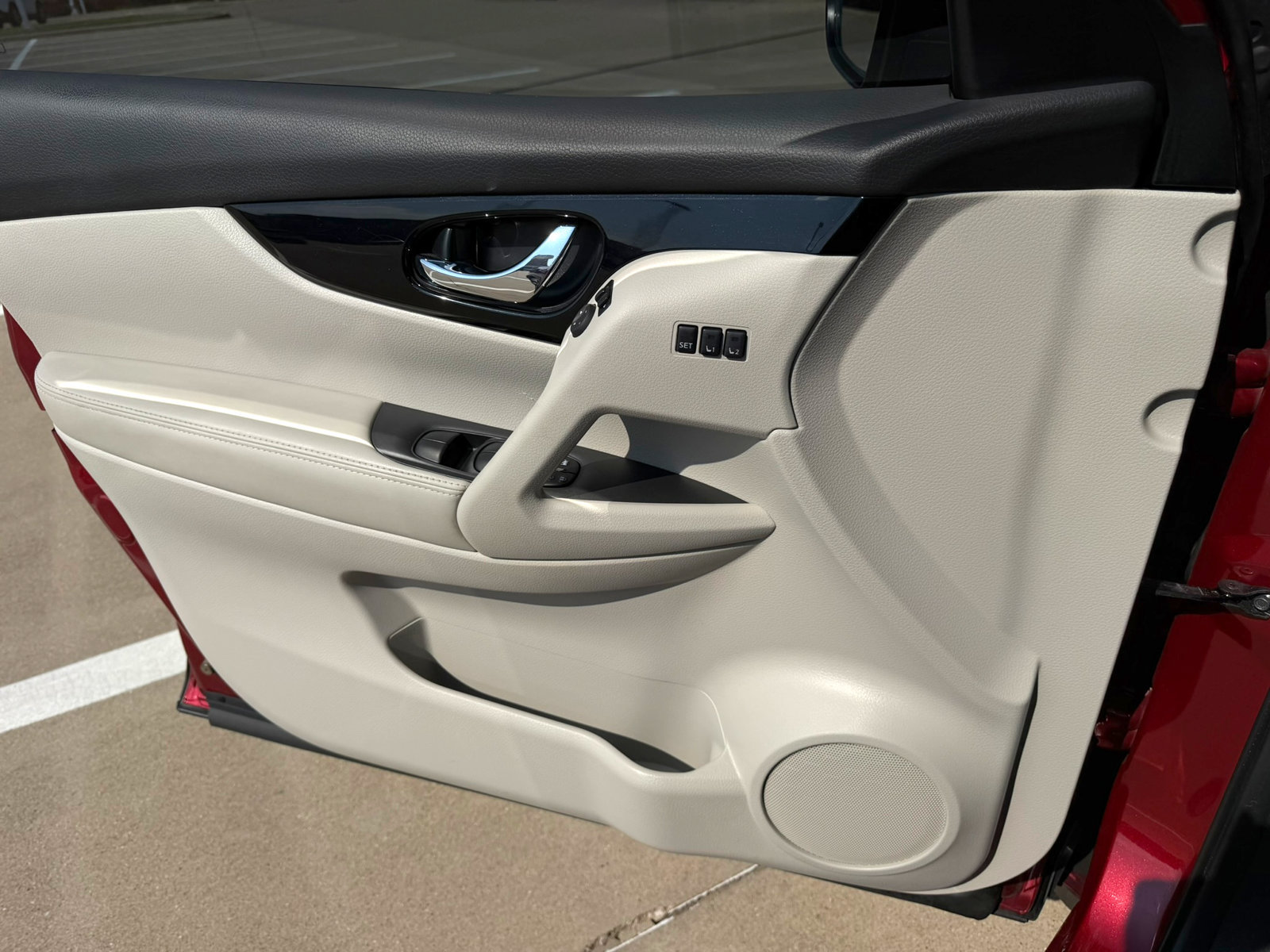 Used 2022 Nissan Rogue Sport SL w/ Premium Package FWD image 15