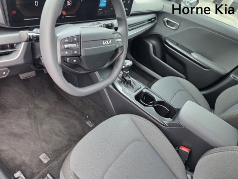 New 2025 Kia K4 LXS image 11