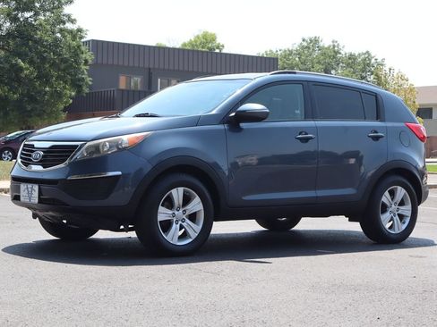 Used 2011 Kia Sportage LX w/ Convenience Pkg FWD image 11