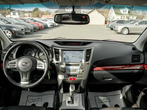 Used 2012 Subaru Outback 3.6R Limited image 13