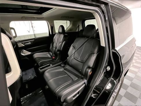Used 2025 INFINITI QX80 Sensory AWD/4WD image 25