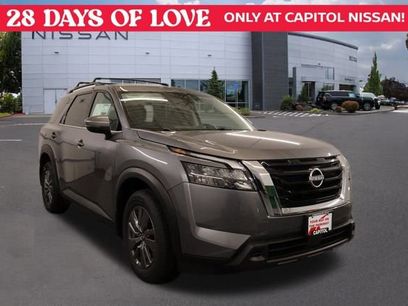New 2025 Nissan Pathfinder SV