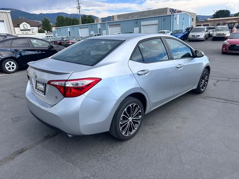 Used 2014 Toyota Corolla S FWD image 3