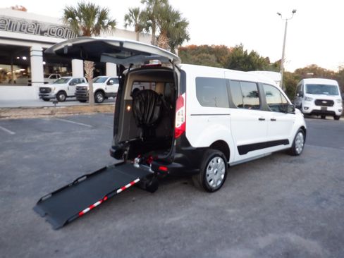 Used 2021 Ford Transit Connect XL image 1