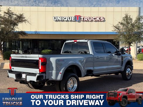 Used 2025 Ford F450 Platinum image 5