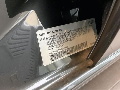 Used 2023 Audi Q8 Premium Plus w/ Premium Plus Package AWD/4WD image 33