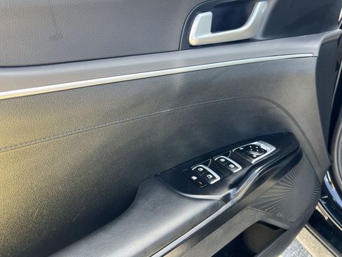 Used 2022 Kia K5 GT-Line FWD image 12