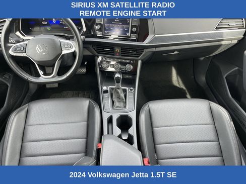 Used 2024 Volkswagen Jetta SE image 2