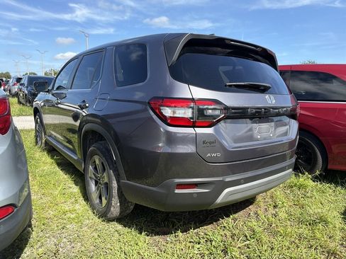 Used 2025 Honda Pilot EX-L image 4