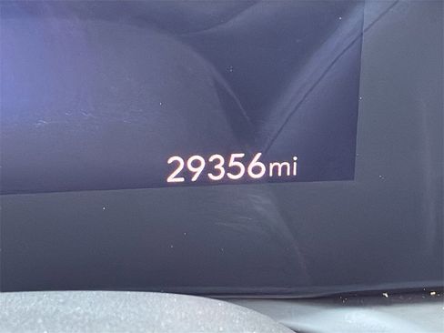 Used 2024 Buick Encore GX Sport Touring w/ Advanced Technology Package image 22