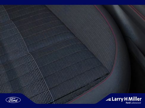 New 2026 Ford Explorer ST-Line w/ ST-Line Street Pack image 16