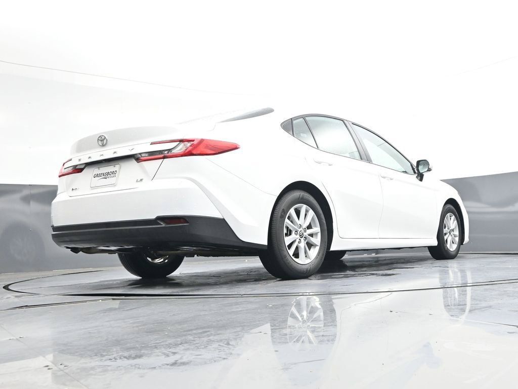 Used 2026 Toyota Camry LE FWD image 34