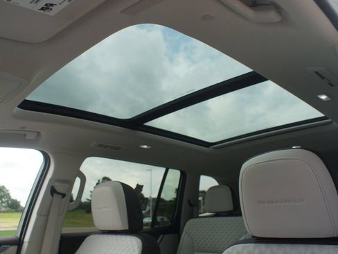 Used 2025 GMC Acadia Denali w/ LPO, Floor Liner Package FWD image 6