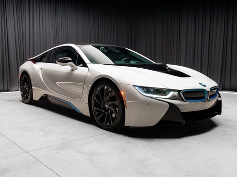 Used 2015 BMW i8 image 16
