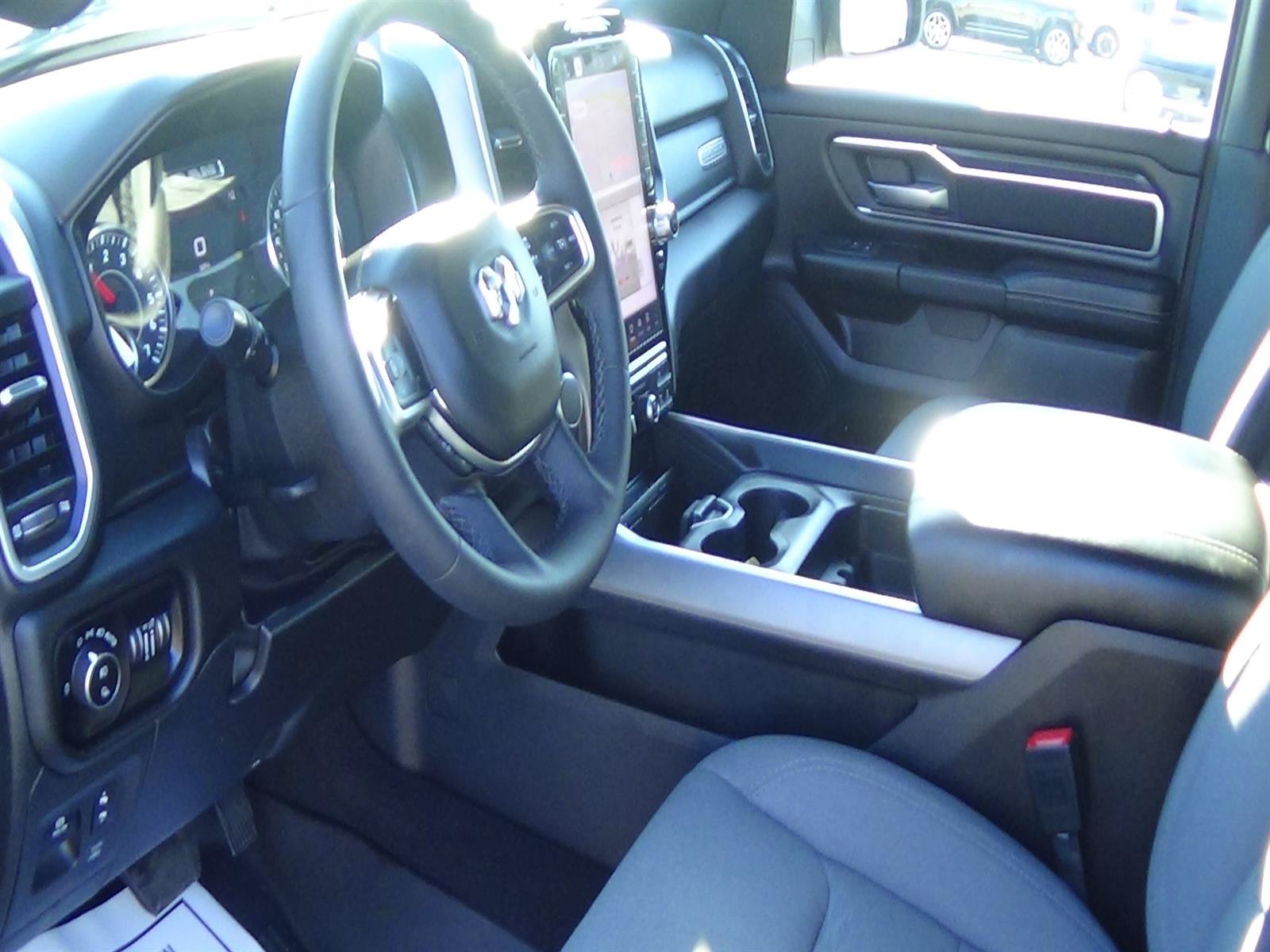 Used 2025 RAM 1500 Big Horn AWD/4WD image 19