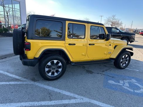 Used 2021 Jeep Wrangler Unlimited Sahara image 33