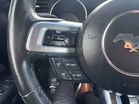 Used 2018 Ford Mustang GT RWD image 17