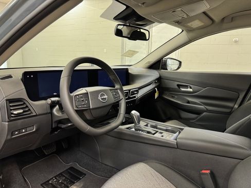 New 2026 Nissan Sentra SV w/ SV Convenience Package image 12