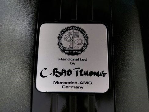 Used 2022 Mercedes-Benz SL 63 AMG 4MATIC w/ Driver Assistance Package image 37