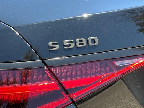 Used 2021 Mercedes-Benz S 580 4MATIC Sedan w/ Warmth & Comfort Package image 27