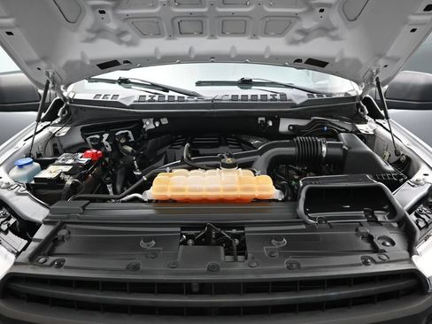 Used 2018 Ford F150 XL w/ Equipment Group 101A Mid AWD/4WD image 28