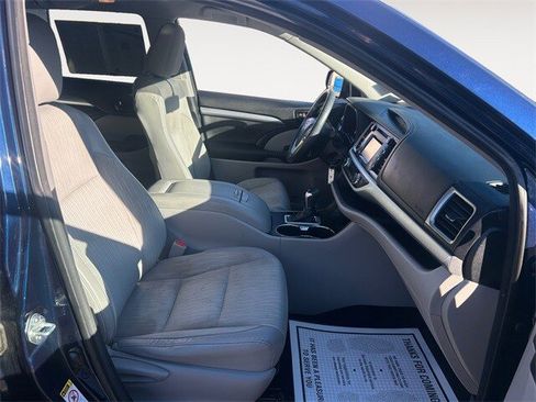 Used 2014 Toyota Highlander Plus image 15